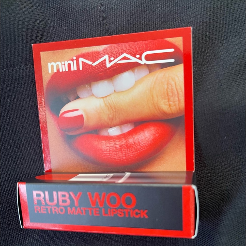 Mac Lipstick Ruby Woo  mini NWT